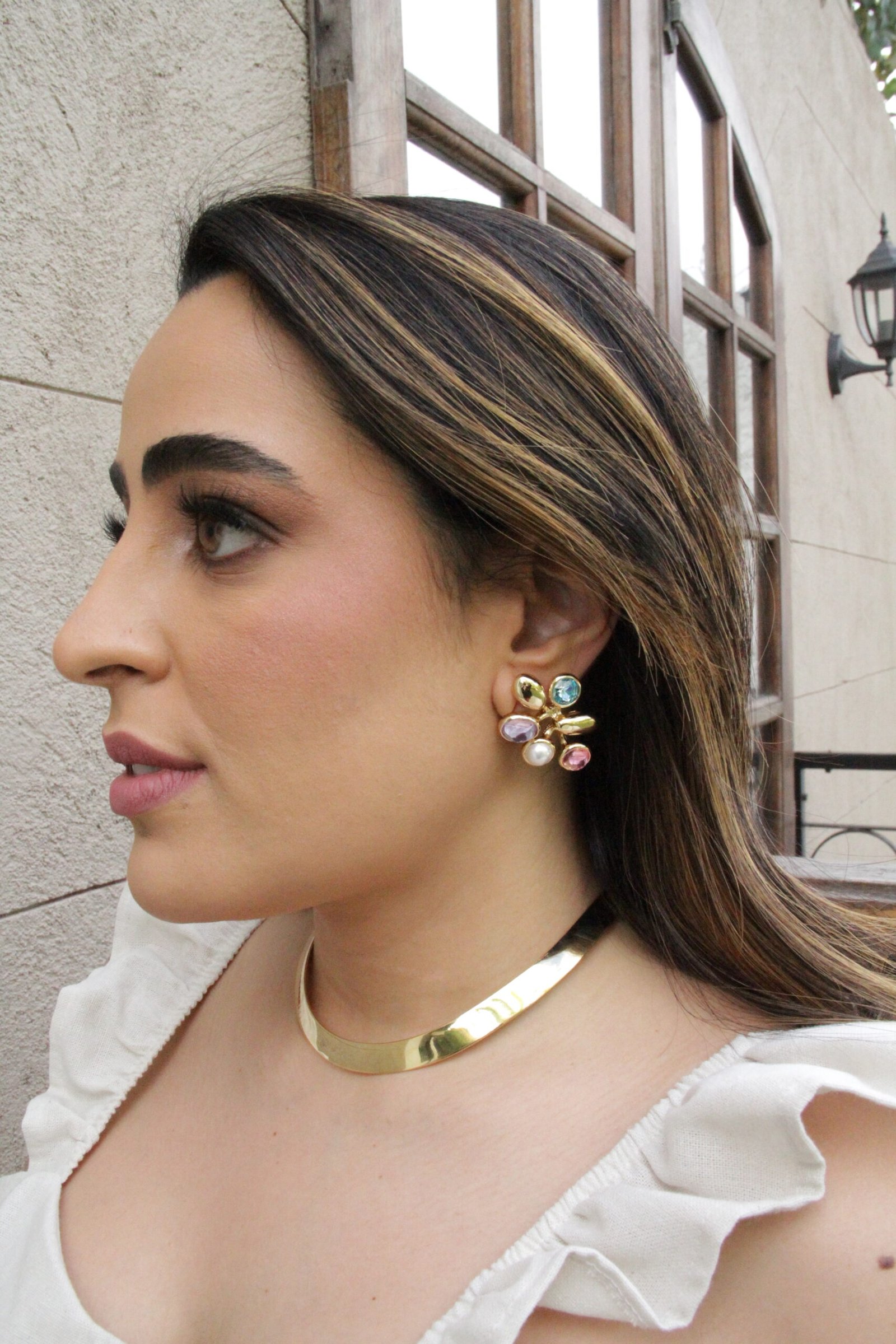 BRINCO CRISTAIS COLOR Dourado